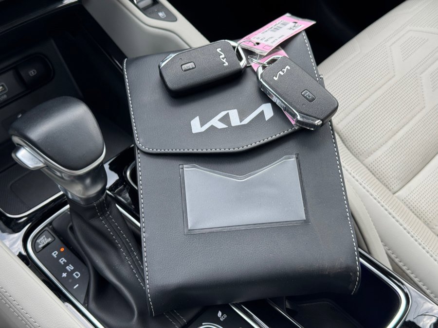 Used 2022 Kia Telluride SX w/ SX Prestige Package image 76