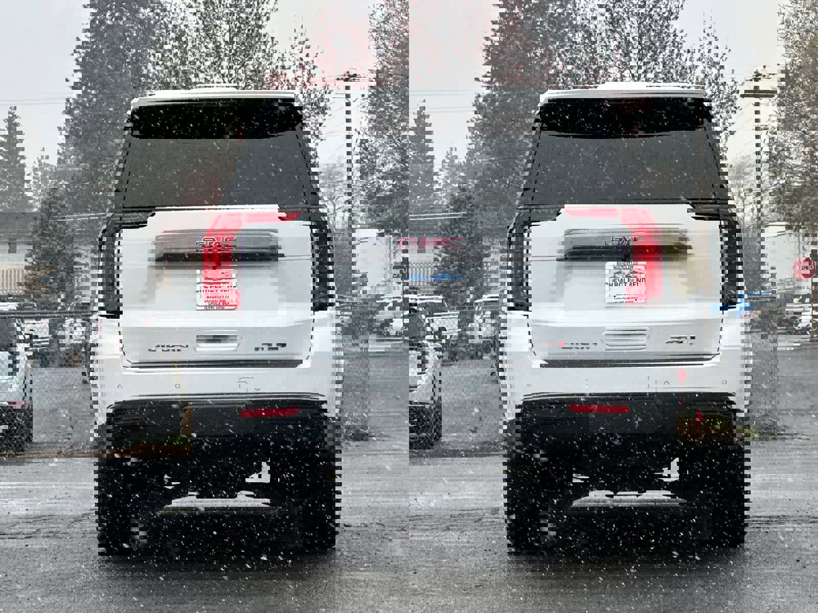 Used 2023 GMC Yukon XL AT4 w/ LPO, Floor Liner Package image 7