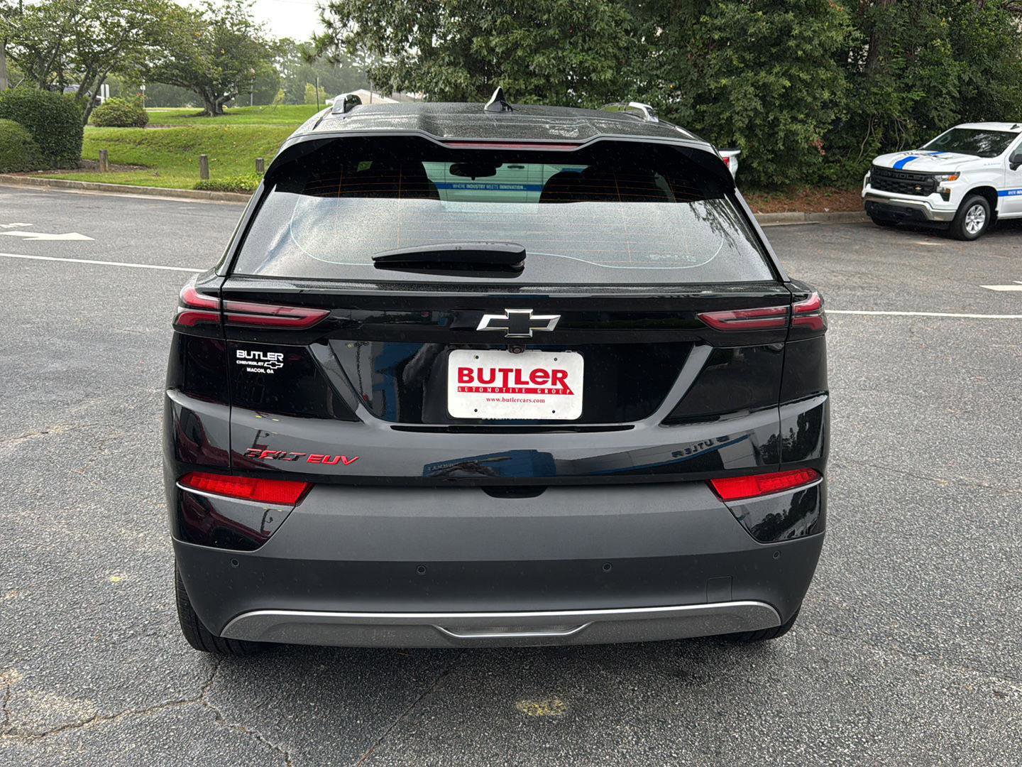 Used 2023 Chevrolet Bolt EUV LT w/ Comfort Package image 4