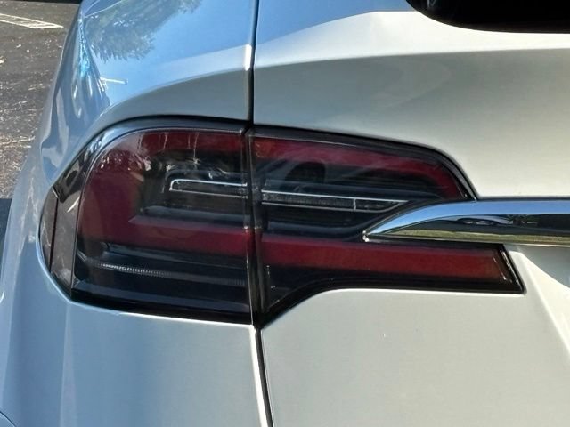 Used 2018 Tesla Model X 100D AWD/4WD image 11