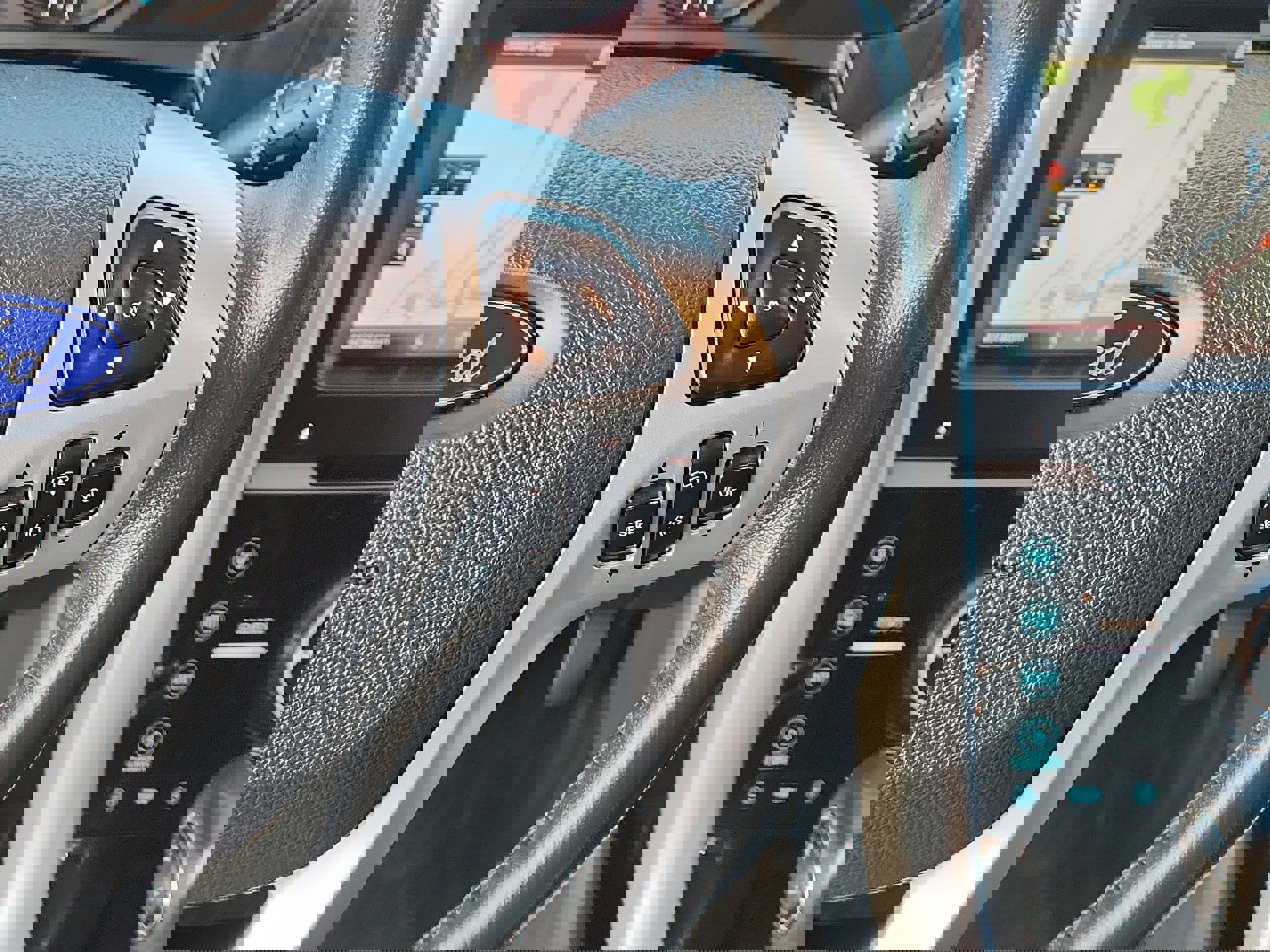 Used 2013 Ford Edge Limited AWD/4WD image 17