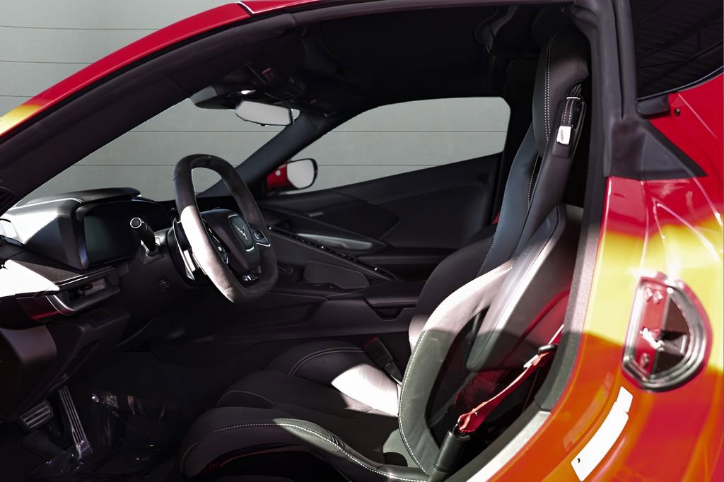 Used 2020 Chevrolet Corvette Stingray Coupe w/ 1LT image 30