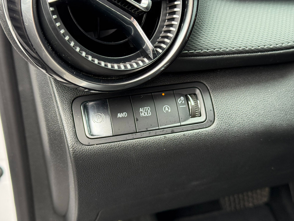 Used 2025 Chevrolet Equinox LT image 19