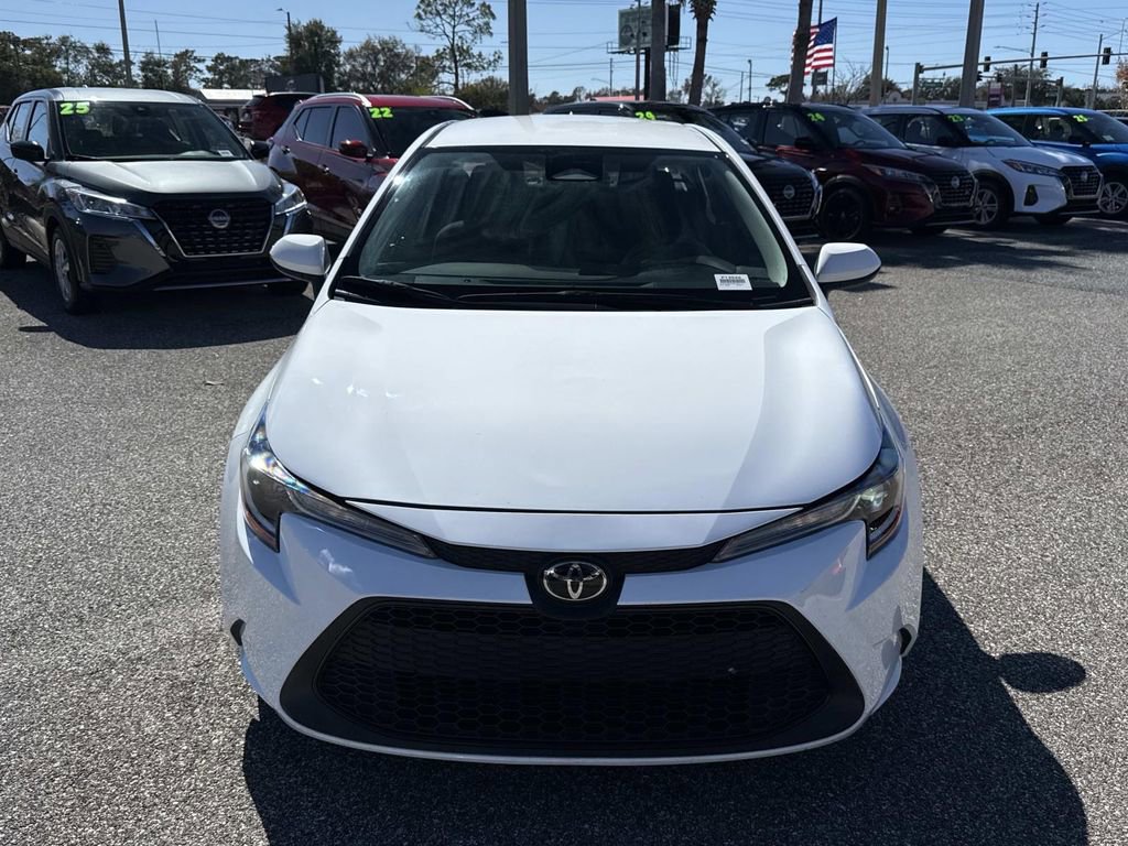 Used 2024 Toyota Corolla LE image 9