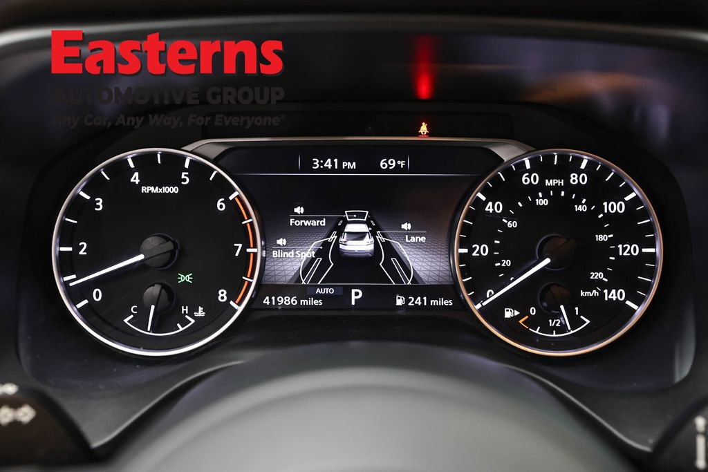 Used 2023 Nissan Rogue S AWD/4WD image 18