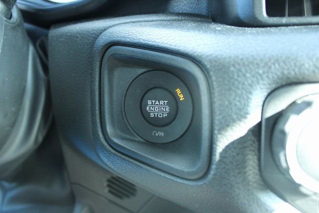 Used 2025 Jeep Wrangler Sport image 28