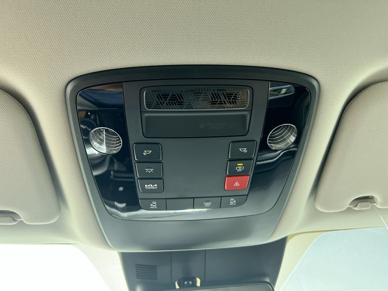 New 2027 Kia Carnival LX FWD image 20