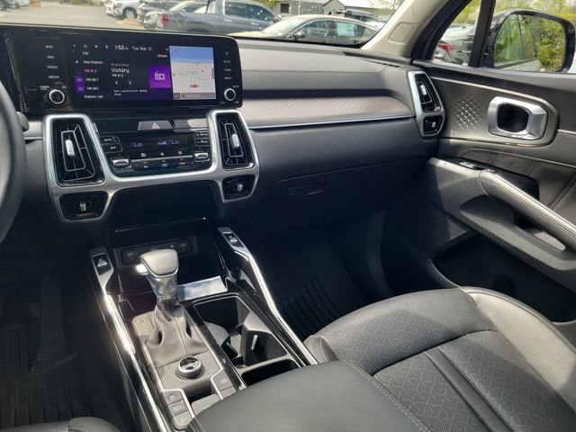 Certified 2022 Kia Sorento SX image 12