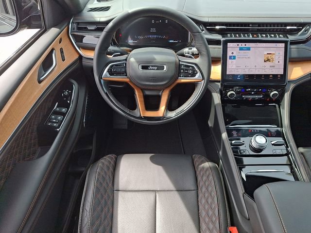 Used 2023 Jeep Grand Cherokee L Summit image 11