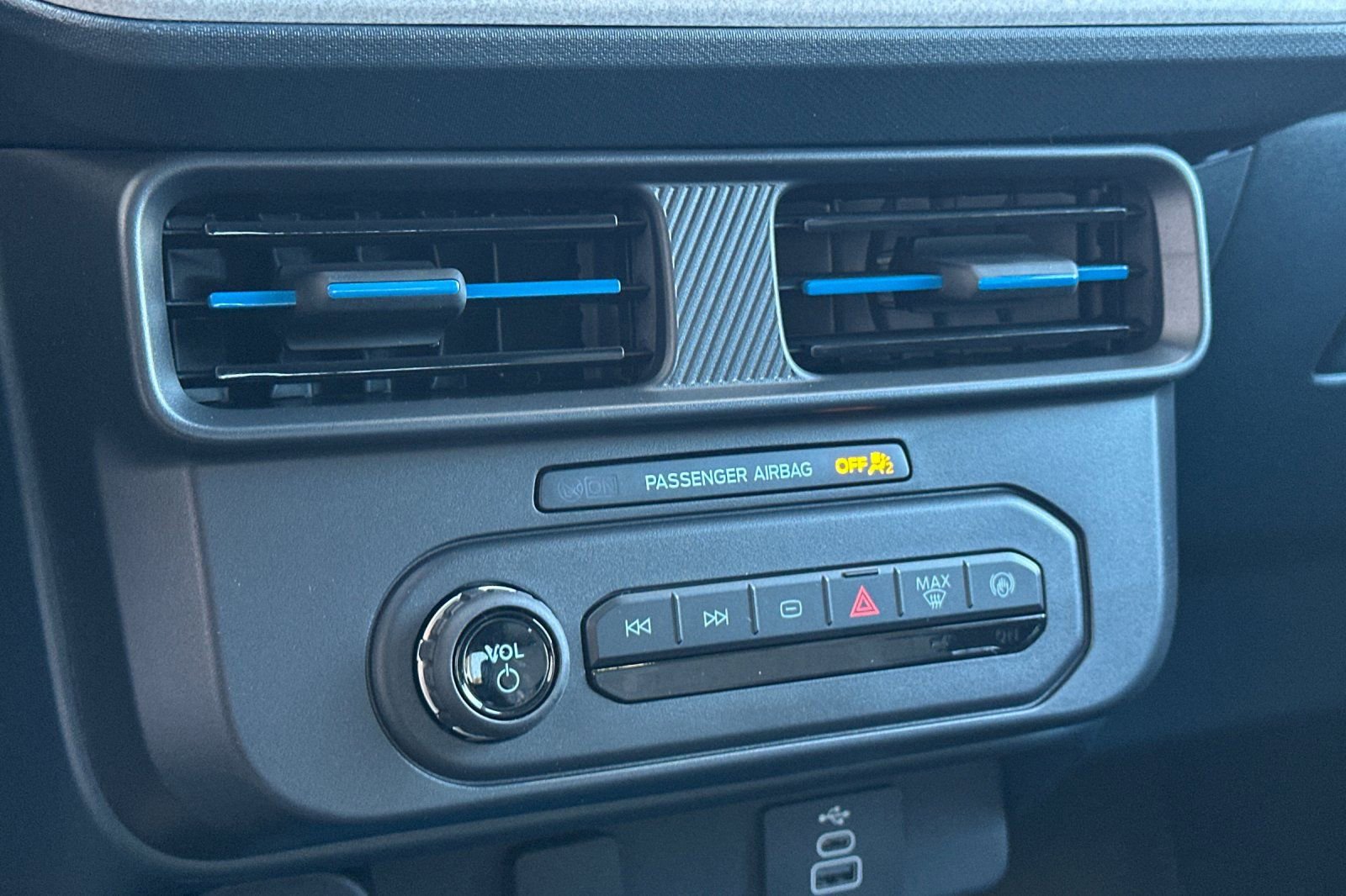 New 2026 Ford Maverick XLT w/ XLT Luxury Package image 18