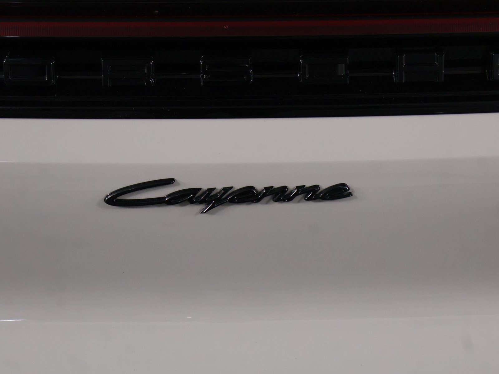 Certified 2026 Porsche Cayenne E-Hybrid AWD/4WD image 22