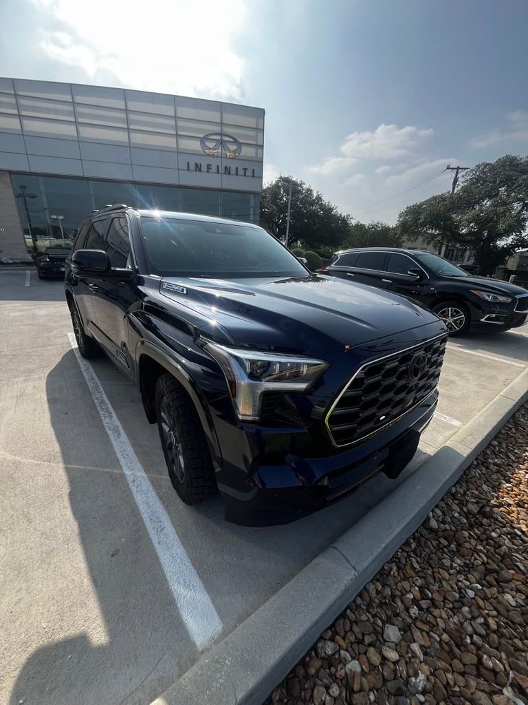 Used 2024 Toyota Sequoia Platinum AWD/4WD image 1