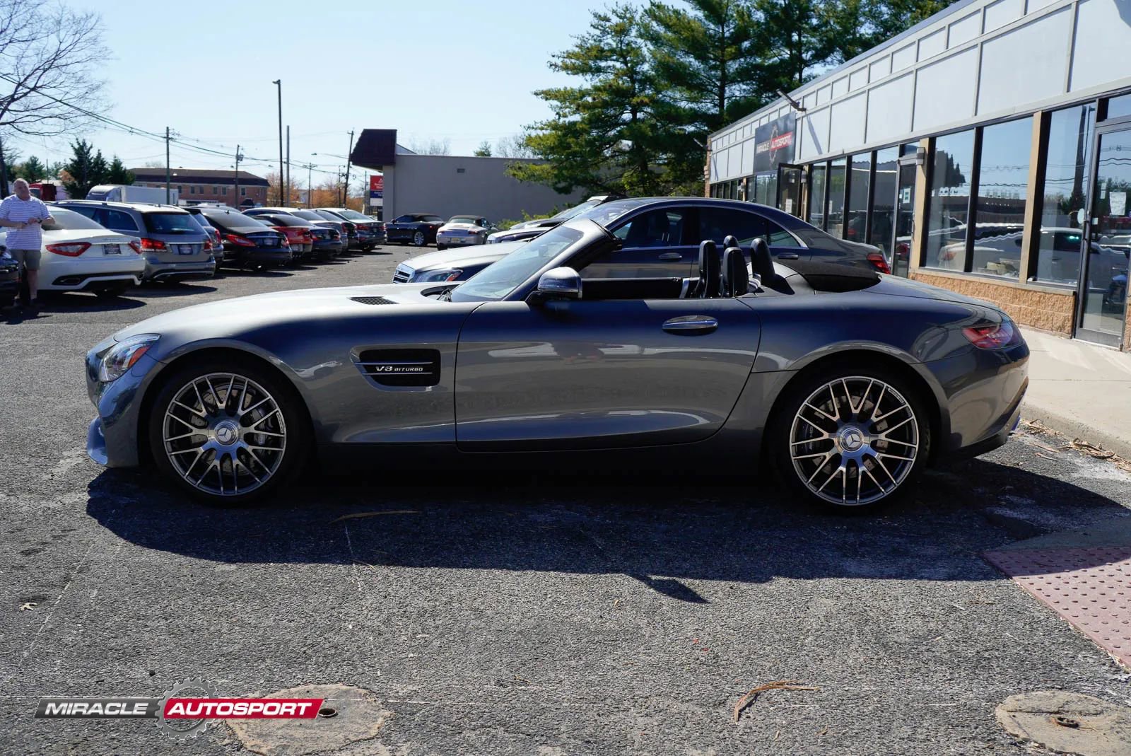 Used 2018 Mercedes-Benz AMG GT Roadster w/ Exclusive Interior Package image 4