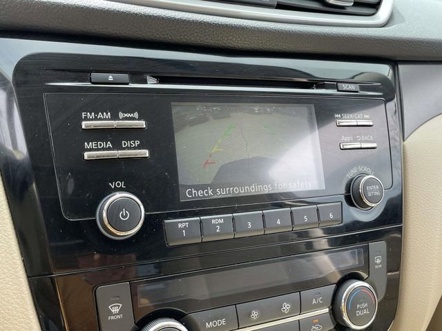 Used 2015 Nissan Rogue SV image 26