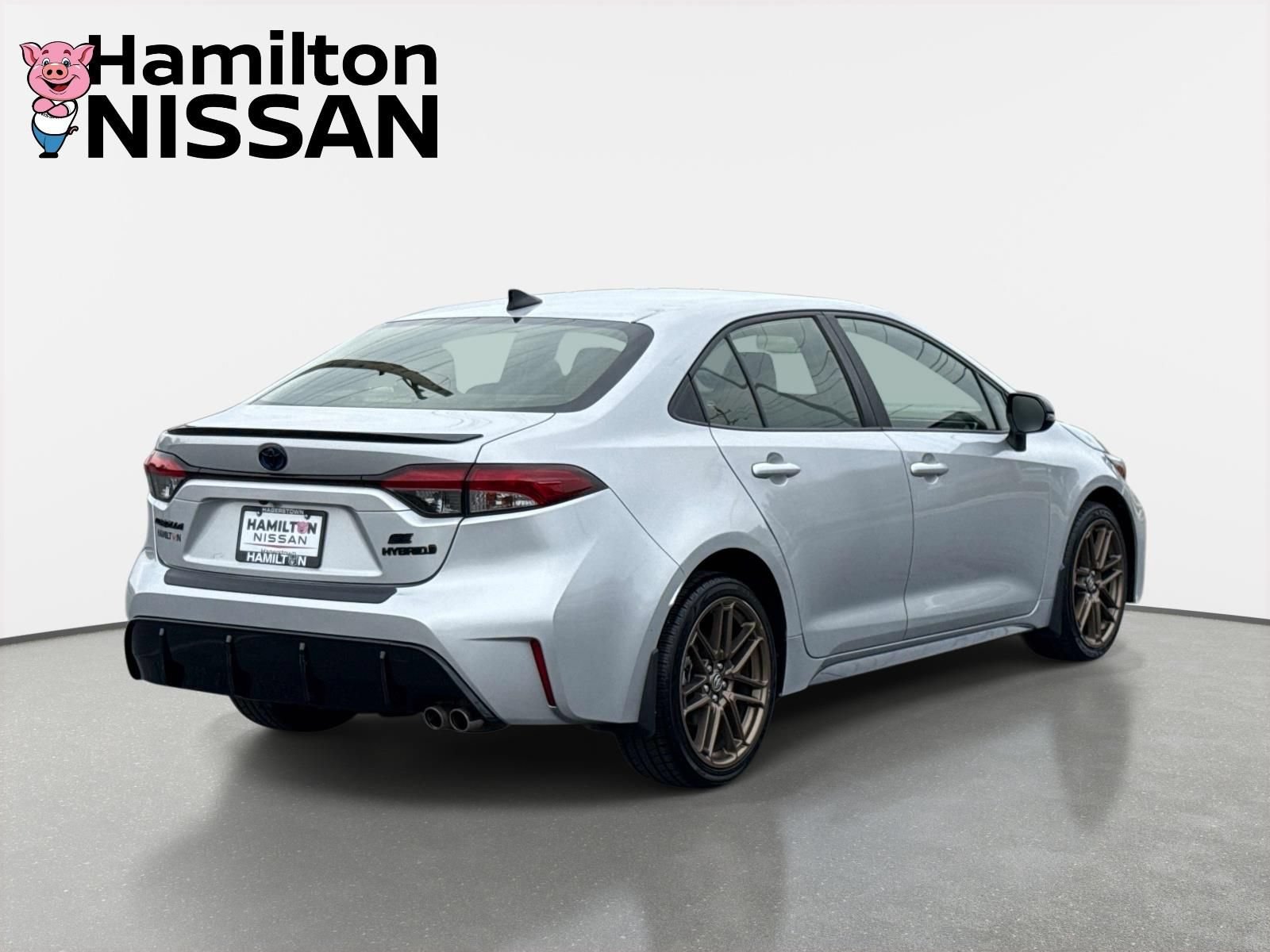 Used 2024 Toyota Corolla SE w/ Convenience Package FWD image 2