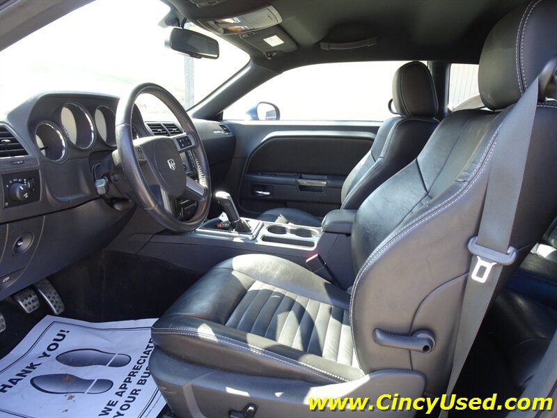 Used 2010 Dodge Challenger R/T RWD image 12