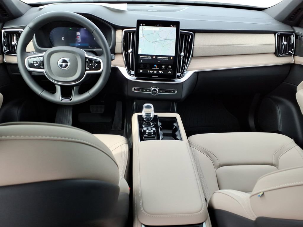 New 2026 Volvo XC90 B6 Plus w/ Protection Package Premier image 7