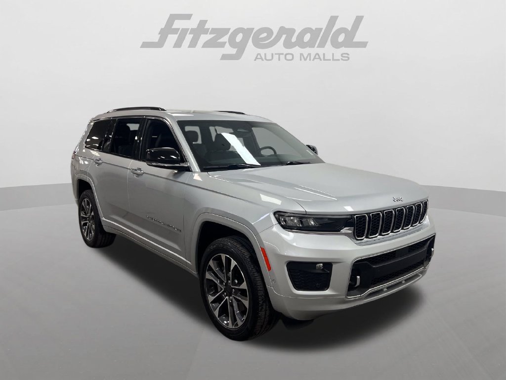 Used 2023 Jeep Grand Cherokee L Overland RWD image 7