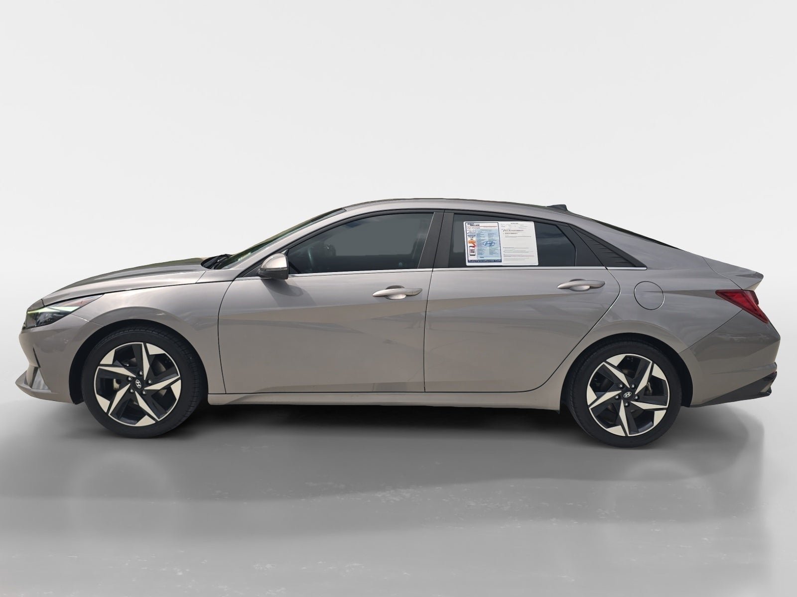 Used 2023 Hyundai Elantra Limited FWD image 6