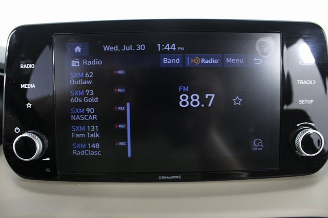 Used 2022 Hyundai Santa Fe SEL w/ Convenience Package image 5