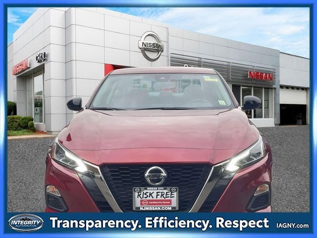 Certified 2022 Nissan Altima 2.5 SR AWD/4WD image 2
