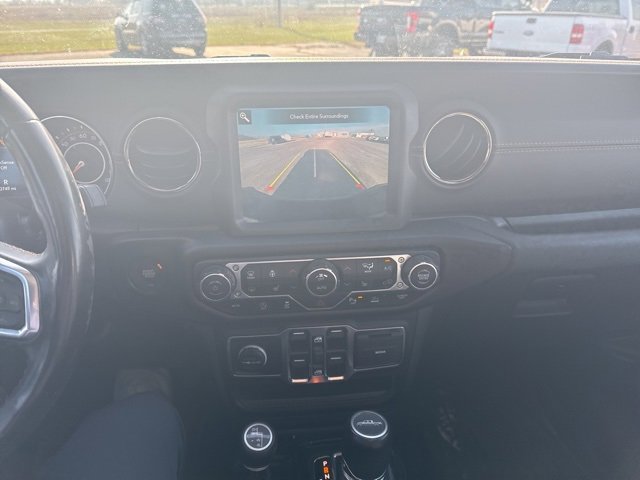 Used 2021 Jeep Gladiator Overland image 19