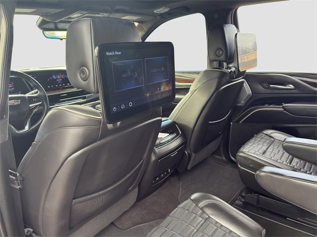 Used 2022 Cadillac Escalade Sport Platinum image 14