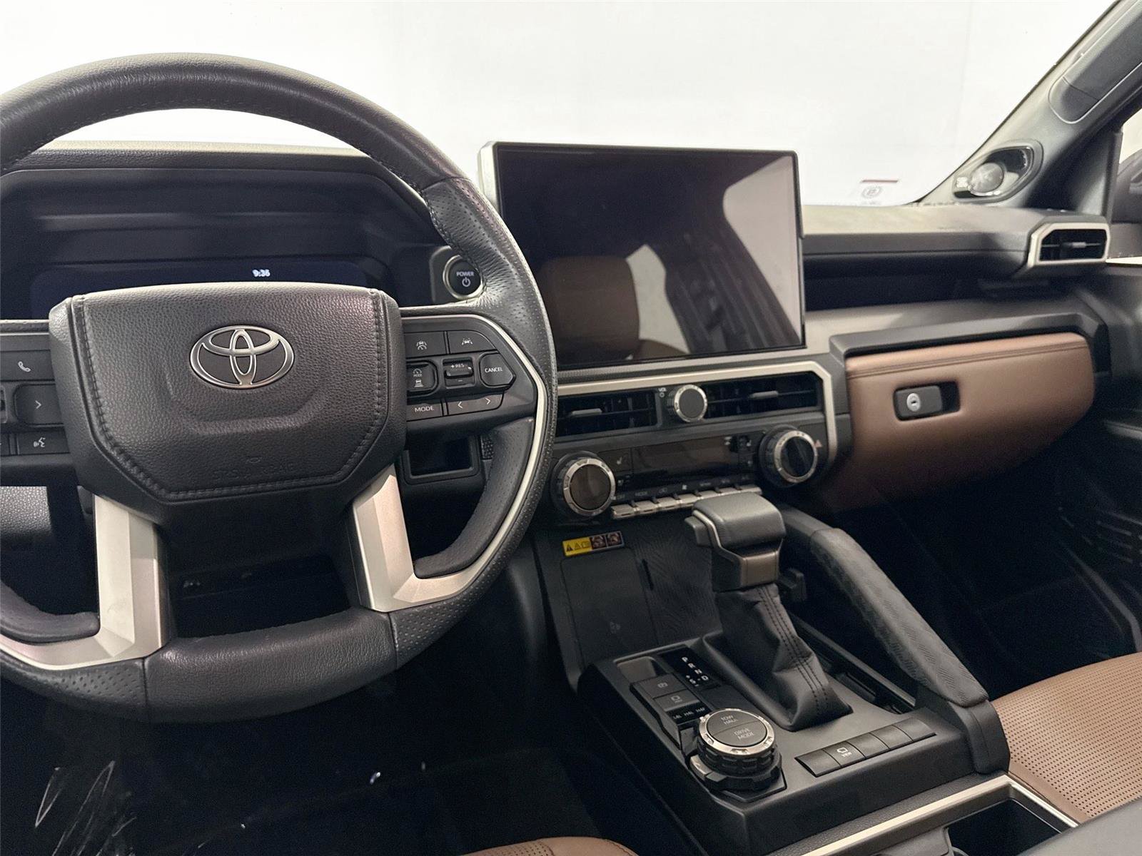 Certified 2025 Toyota 4Runner Limited AWD/4WD image 33