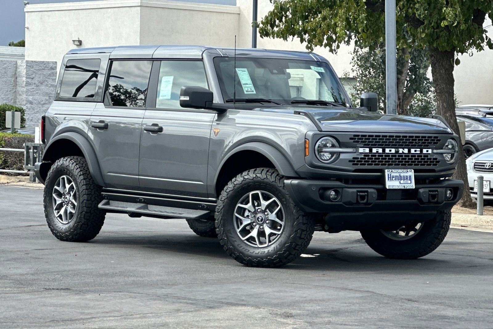 New 2025 Ford Bronco Badlands video 2