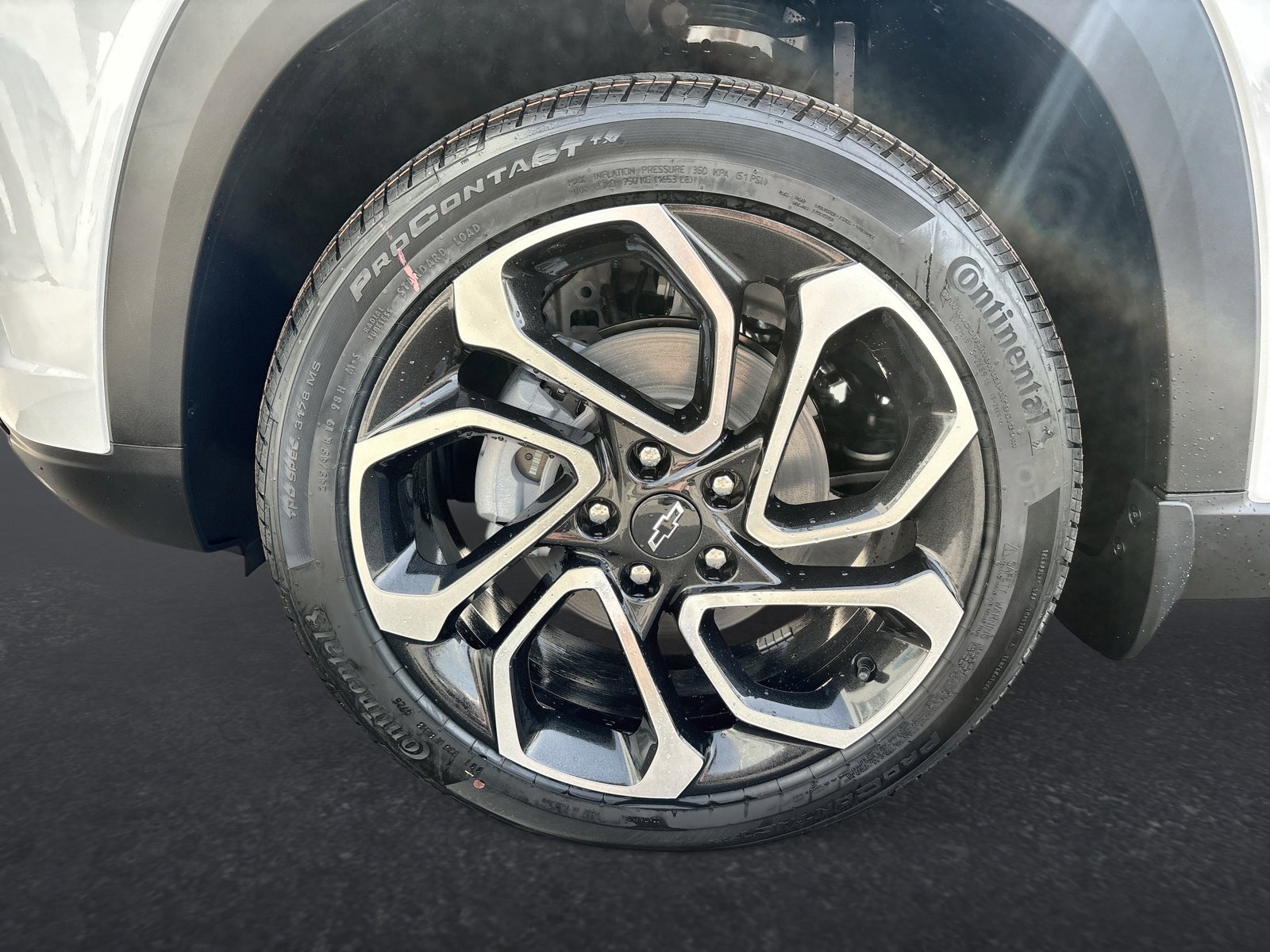 New 2026 Chevrolet Trax RS FWD image 18