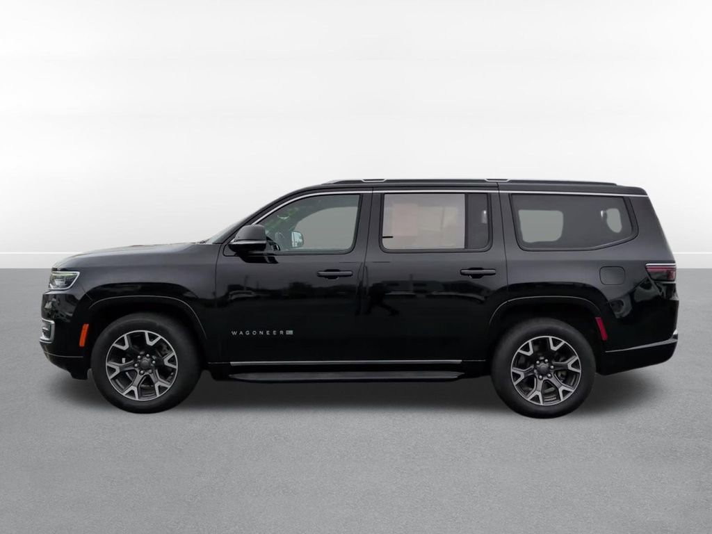Used 2023 Jeep Wagoneer Series III w/ Preferred Equipment Group AWD/4WD image 9