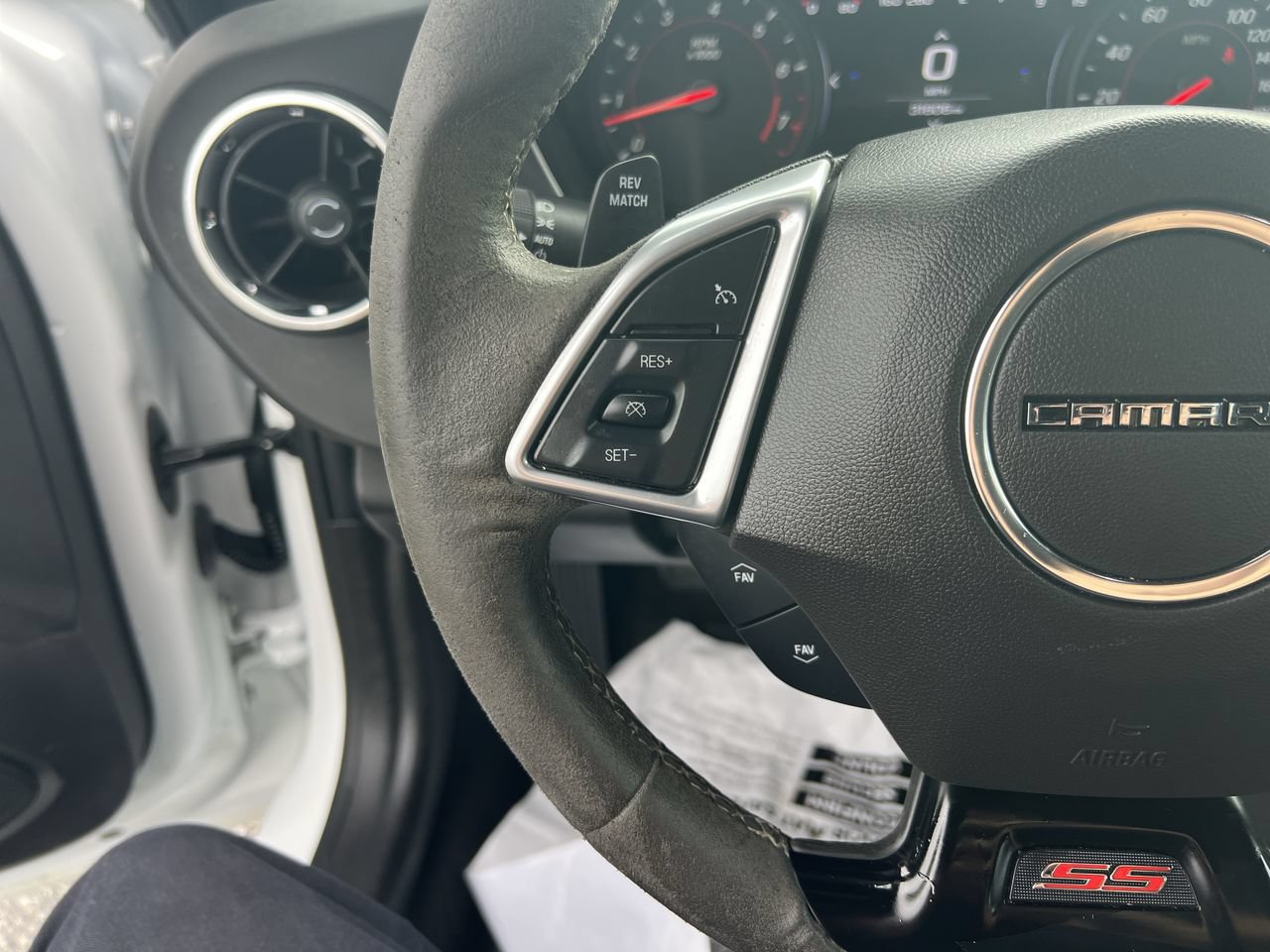 Used 2021 Chevrolet Camaro SS RWD image 19