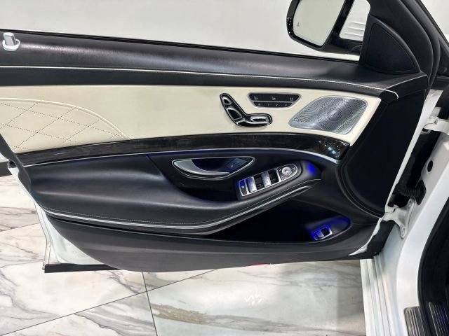 Used 2018 Mercedes-Benz S 560 Sedan image 12