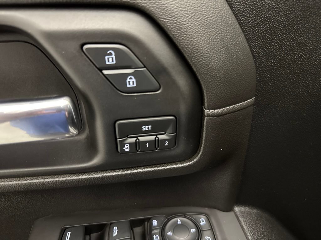 Used 2020 Chevrolet Silverado 3500 High Country w/ Z71 Off-Road Package AWD/4WD image 24