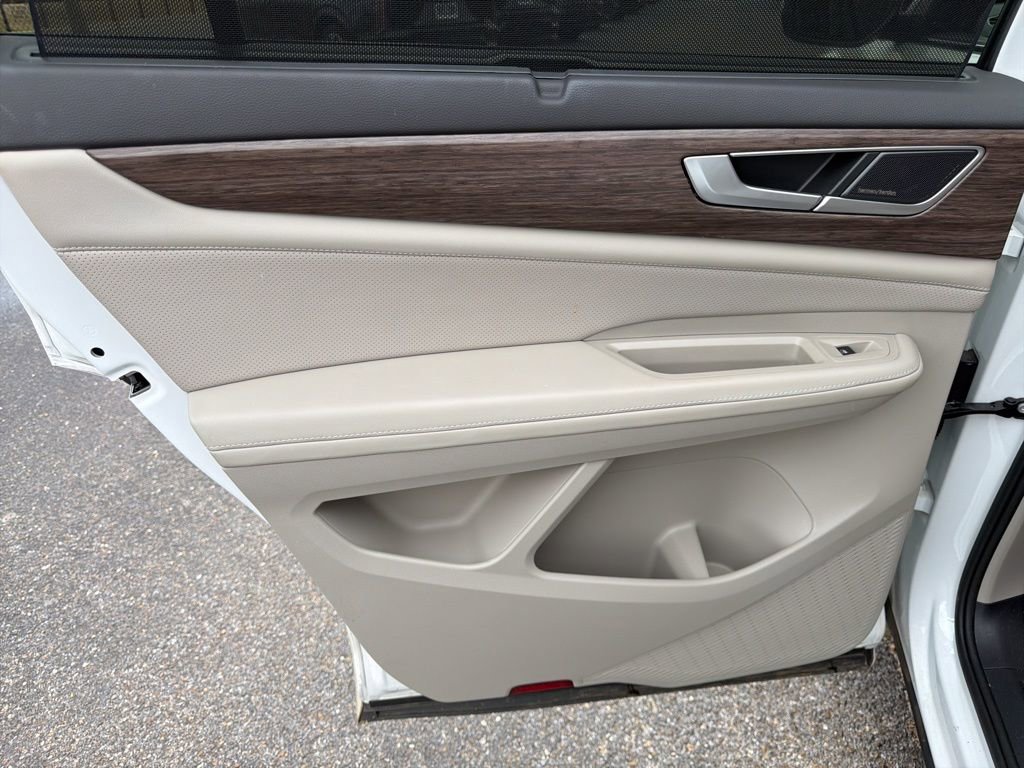 Used 2024 Volkswagen Atlas SEL Premium R-Line image 16