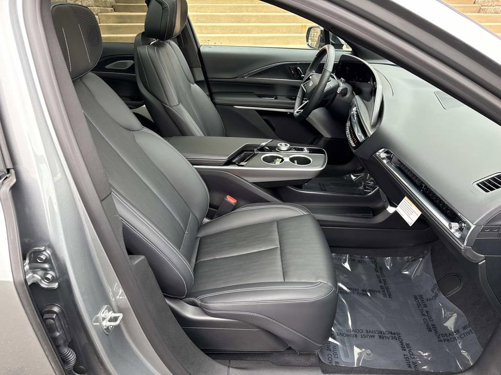 Certified 2024 Cadillac Lyriq Sport image 9