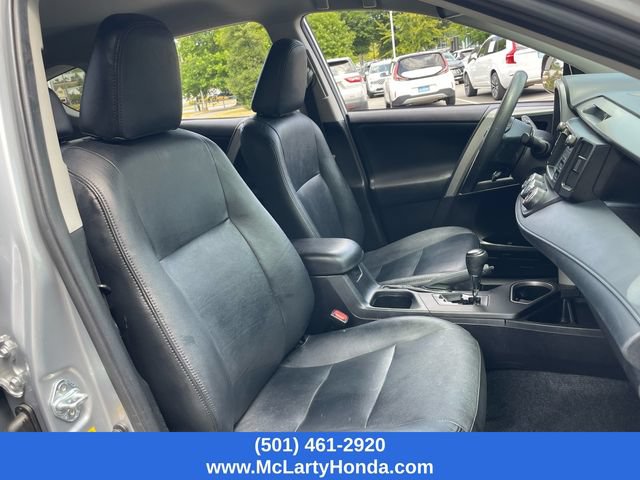 Used 2018 Toyota RAV4 LE FWD image 17