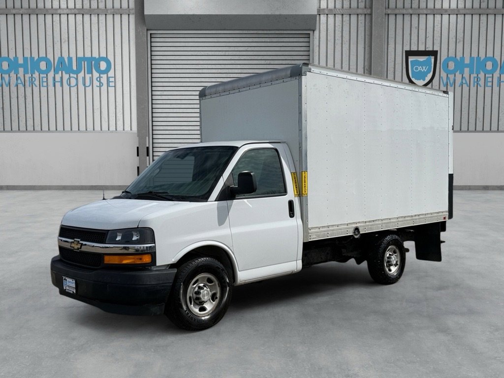 Used 2018 Chevrolet Express 3500 image 1