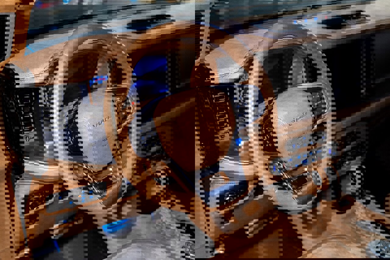 Used 2024 Ford Bronco Black Diamond image 10