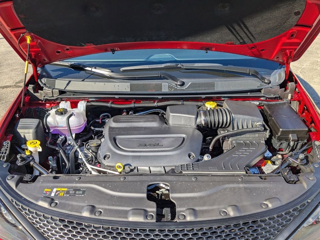 New 2025 Chrysler Voyager LX image 22