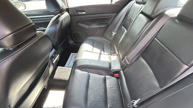 Used 2019 Nissan Altima 2.5 Platinum AWD/4WD image 16