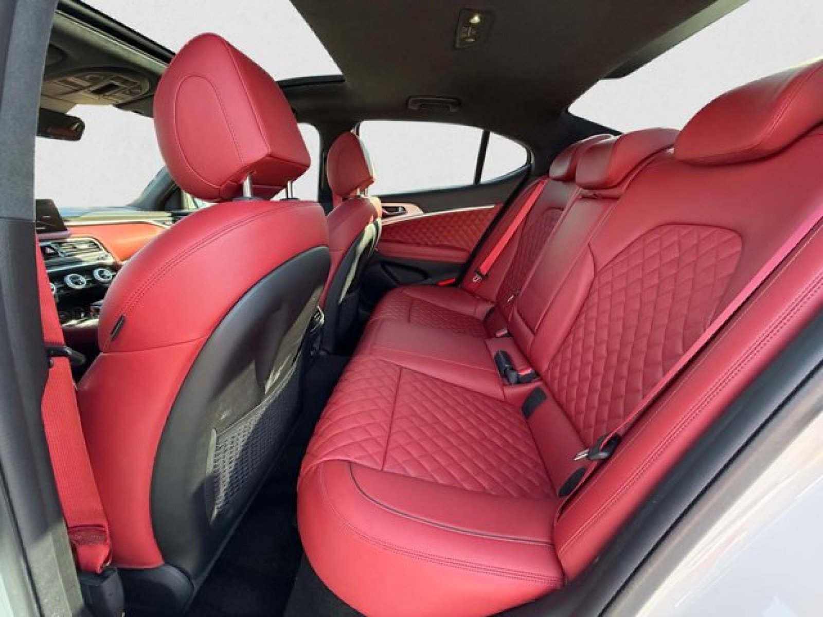 Used 2023 Genesis G70 3.3T w/ Sport Prestige Package image 18