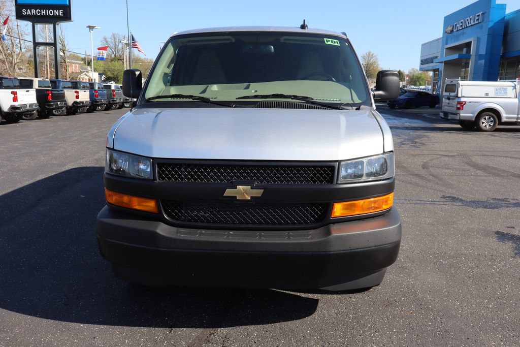 New 2025 Chevrolet Express 3500 w/ Driver Convenience Package RWD image 20