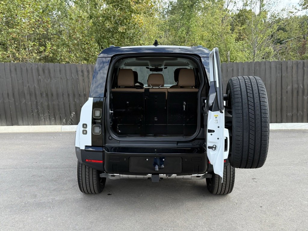 New 2026 Land Rover Defender 110 S image 5