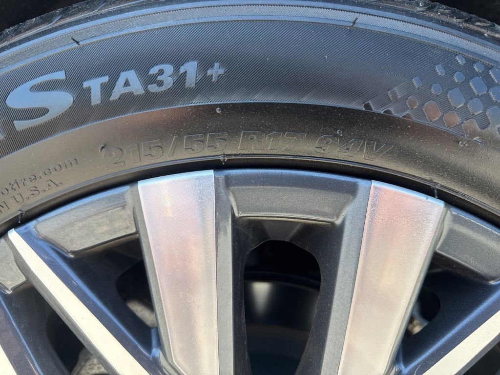 Used 2025 Nissan Altima 2.5 SV FWD image 29