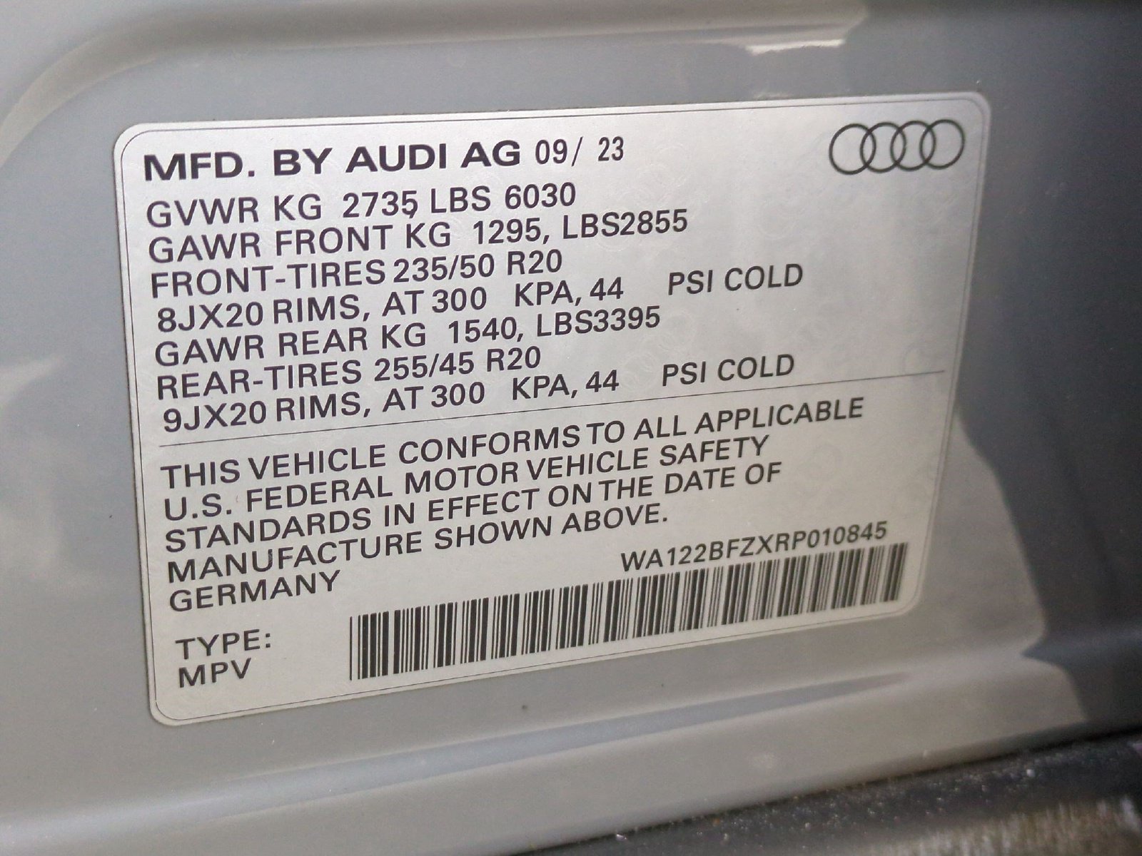 Used 2024 Audi Q4 e-tron Premium w/ Convenience Package AWD/4WD image 17