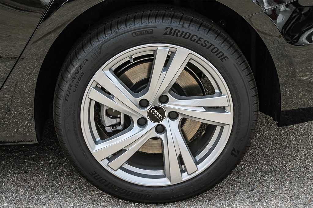 Used 2025 Audi A5 2.0T Premium Plus w/ Premium Plus image 11