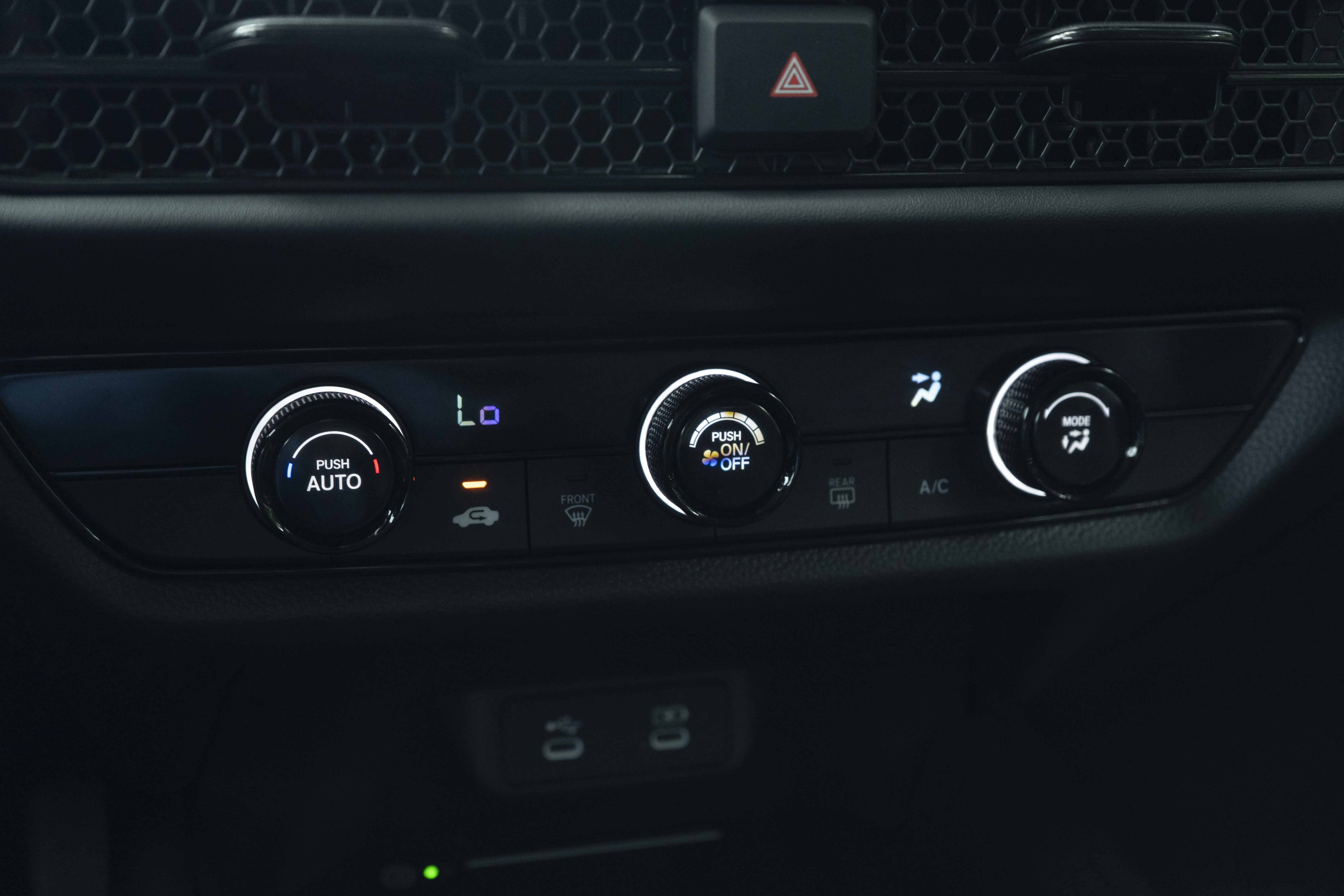 Certified 2026 Honda HR-V LX image 33