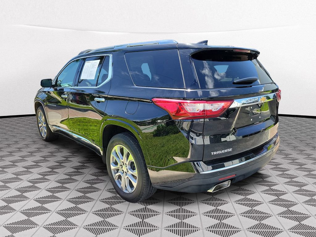 Used 2018 Chevrolet Traverse Premier w/ Driver Confidence II Package FWD image 4