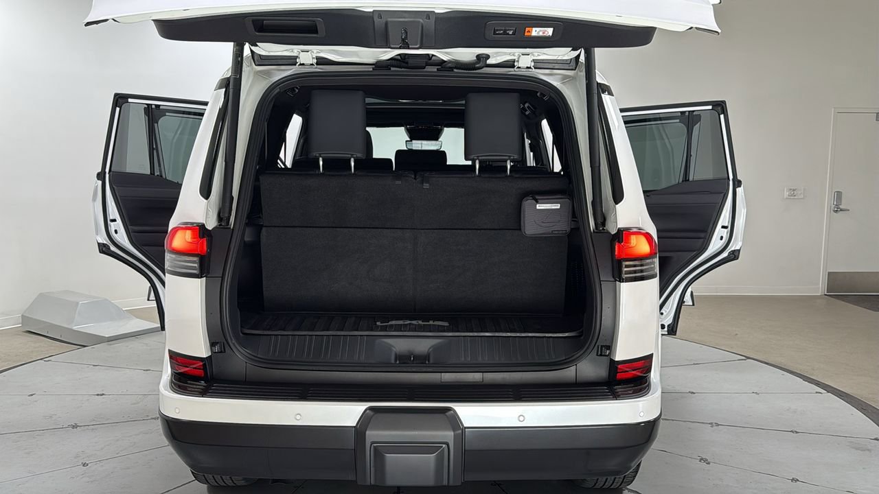 Used 2024 Lexus GX 550 550 Luxury+ w/ Accessory Package (Z1) image 16